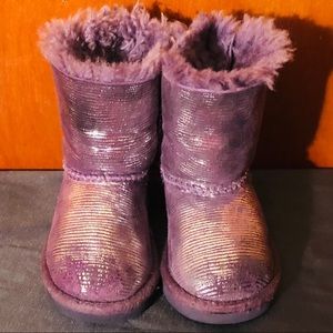 🥰 🥰Adorable Shimmer Mini Bailey Bow Uggs🥰🥰